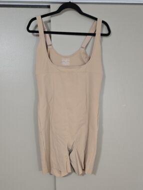 Cacique Beige Open-Bust Thigh Shaper Size 18/20